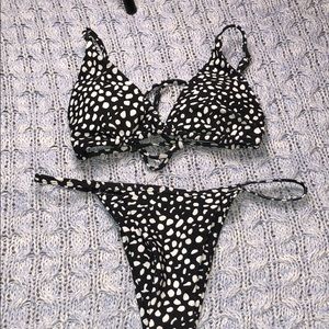 Spotted triangle bikini